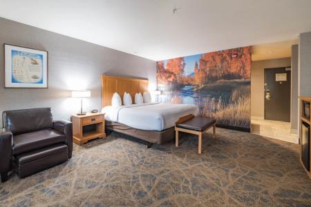 Best Western Plus Grantree Inn - 4