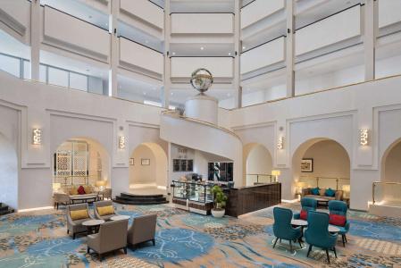 Radisson Blu & Resort, Al Ain - 13