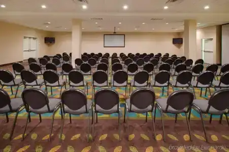 Holiday Inn Southwest, An Ihg - 9