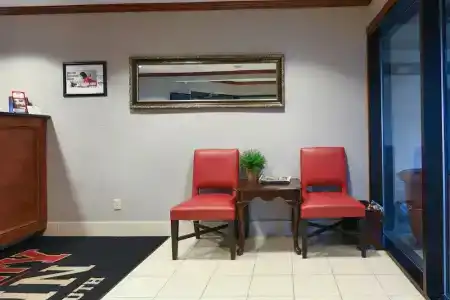 The Varsity Inn - 13