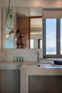 West East Suites - 60