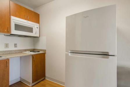 HomeTowne Studios by Red Roof Denver - Airport/Aurora - 15