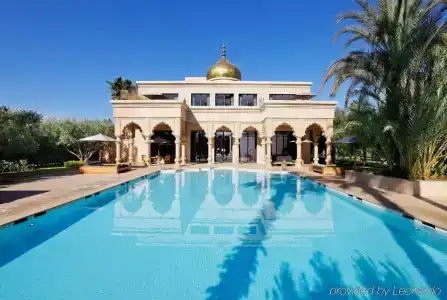 Palais Namaskar - 17
