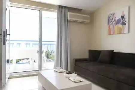 JOKER Side Hill Suite - 36