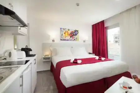 Art & Wine Studios and Apts - 100