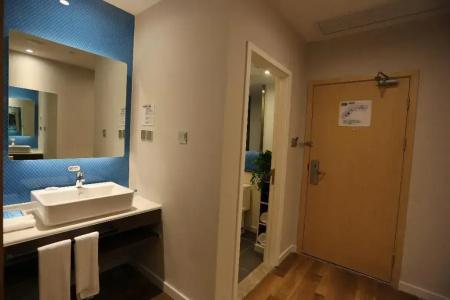 Holiday Inn Express - Wuhan Optical Valley, An Ihg - 8