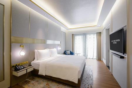 Resorts World Sentosa - Crockfords Tower (SG Clean) - 2