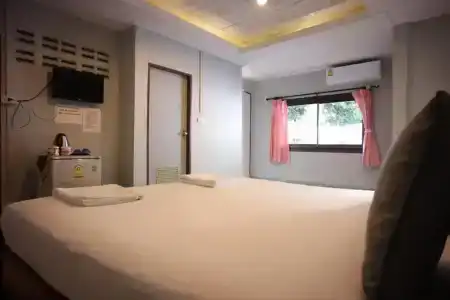Marina hut guest house - 35