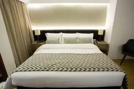 Royal Regency Palace - 5