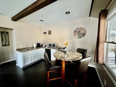 Blowing Rock Inn - 18