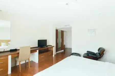 Thomson Residence - 158