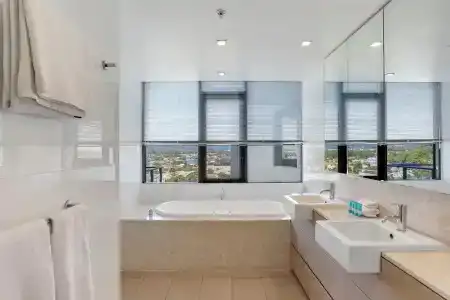 Ambience on Burleigh Beach - 60