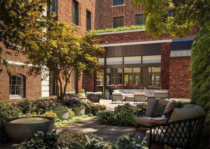 The Whitney Boston - 28