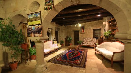Holiday Cave - 25