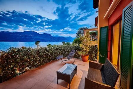 Lake Front Brenzone - 327