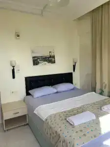 Side Linda Apart - 31