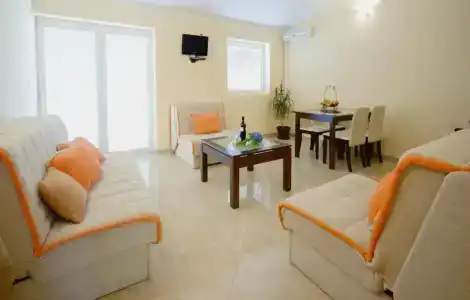 Contessa - 2