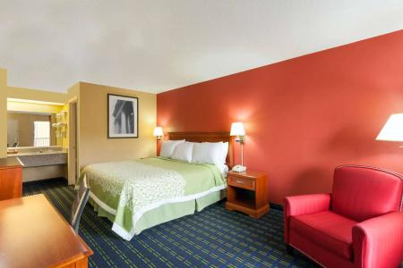 Shelby Inn - 3