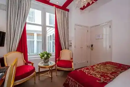 Ambassade - 45