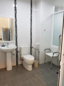 The Cube Resort - 37