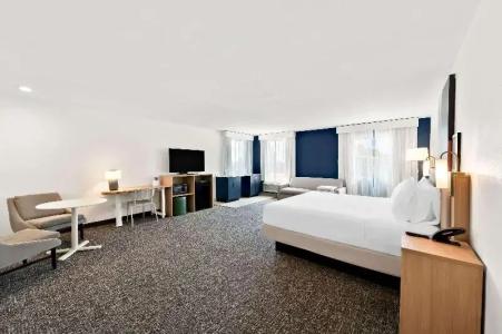 Barrington & Suites - 38