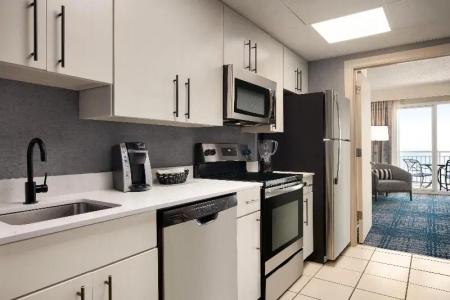 Holiday Inn & Suites, An Ihg - 183