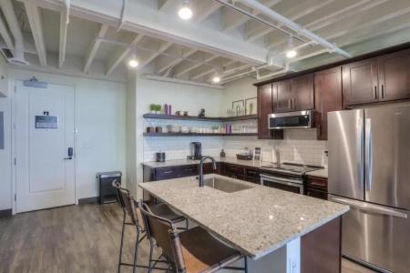 Studio 154 Luxury - 112