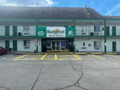 Budgetel Inn and Suites - - 0