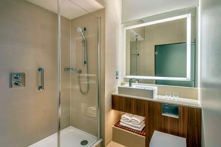 Courtyard by Marriott Edinburgh - 40