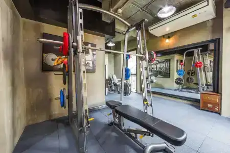 Rent V38 - 19