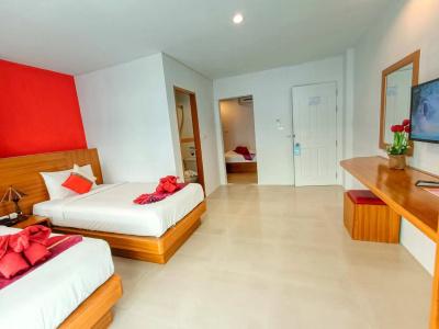 Pj Patong Resortel - 48