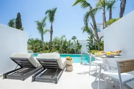 Vanik Suites - 16