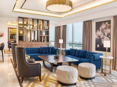 Le Meridien - 145