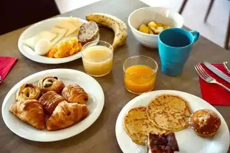 Sure by Best Western Biarritz Aeroport - 9