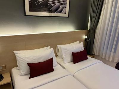 Arize Sukhumvit - 72
