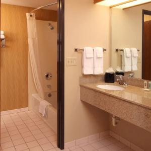 Quality Inn Oakwood - 9