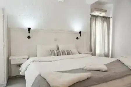 Artemis Suites - 115