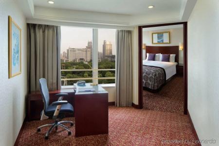 Radisson Blu Shanghai New World - 4