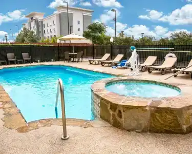 Sleep Inn and Suites - 10