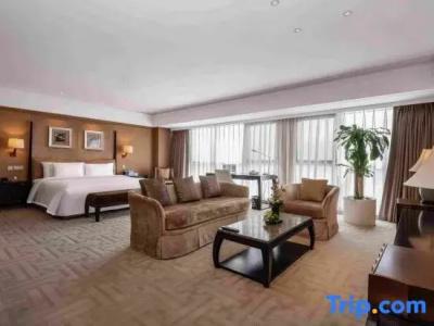 The Lakeview - 83