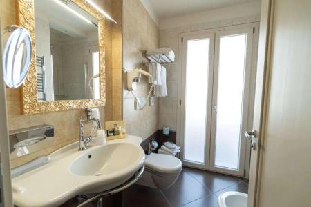 Best Western Plus Perla Del Porto - 81