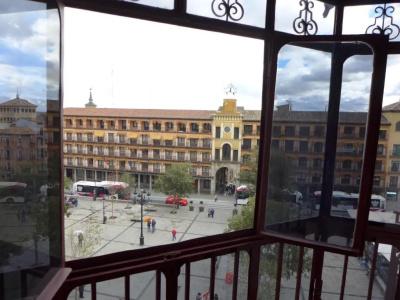 Boutique Adolfo - 36
