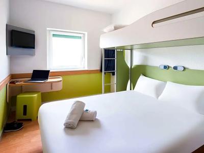 ibis budget Manchester Salford Quays - 35