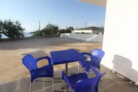 Esmerald Ksamil - 60