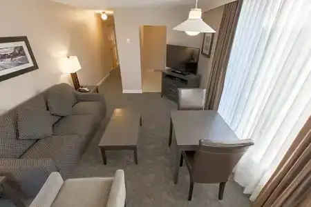 The Embassy Inn - 71