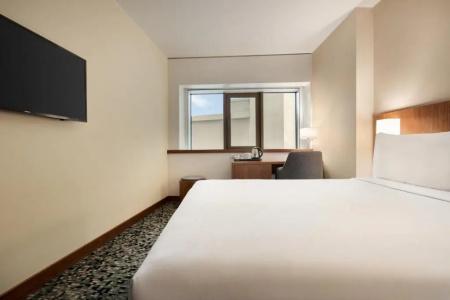 Ramada by Wyndham Lisbon - 33