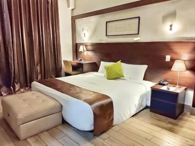 Weston Suites - 62