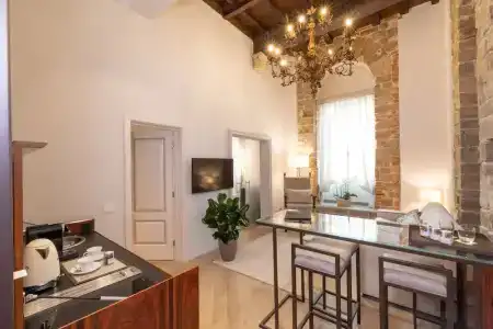 Donati Luxury Tower Suites - 186