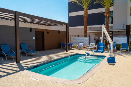 Holiday Inn Express & Suites - Las Vegas - e Tropicana, An Ihg - 21