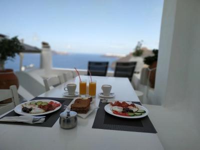 Trieris Villa & Suites - 94